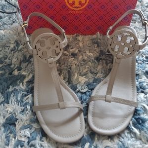 Bnwt Tory Burch wedges